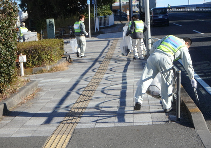 箱根駅伝応援の地域清掃