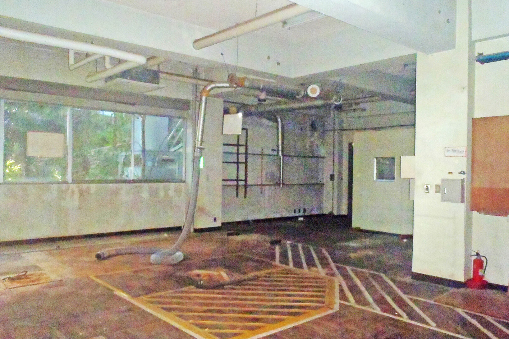 木材加工実験室 before